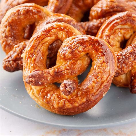 15 Surprising Benefits Of Soft Pretzels For Your Diet