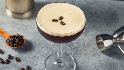 5 Healthy Espresso Martini Alternatives