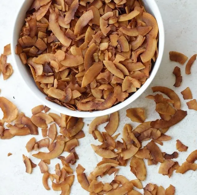 5 Reasons To Always Have Coconut Flakes In The Kitchen Food Hacks