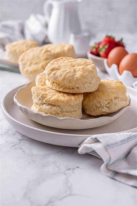 6 Cracker Barrel Biscuit Tips For Dieters