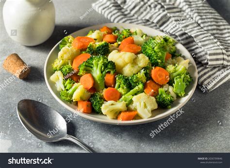 7 034 Broccoli Vegetables Carrots Steamed Images Stock Photos Amp Vectors Shutterstock