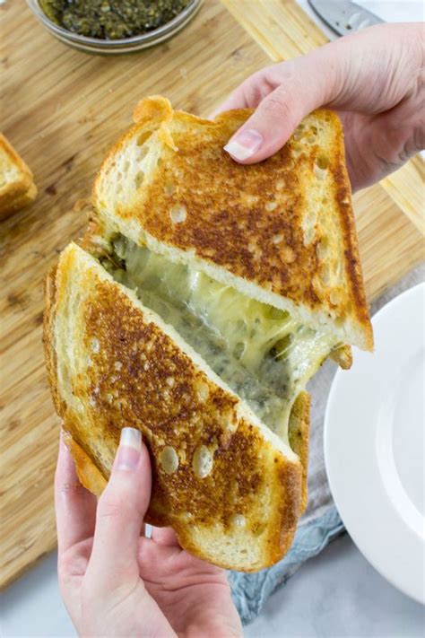 Easy Grilled Cheese Sandwich With Pesto Make And Takes