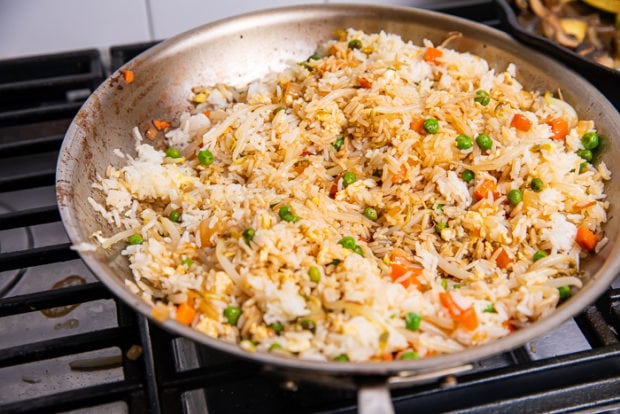 Hibachi Chicken With Fried Rice And Vegetables 40 Aprons