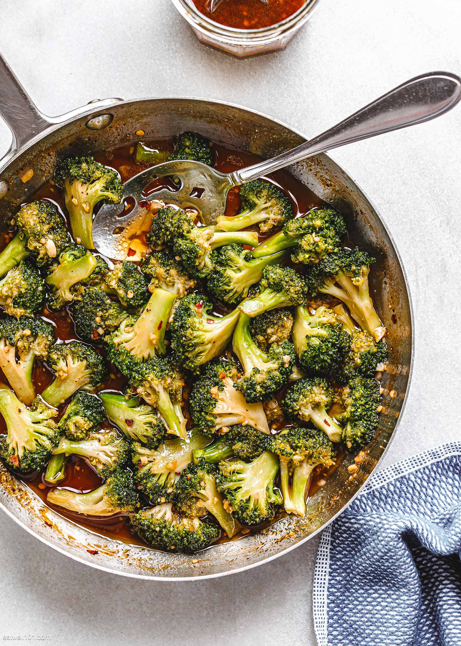 Mount Bank Kihalt T Maszkodni Broccoli Stir Fry Recipe T Gla Vedd Fel A Leveleket Esem Ny