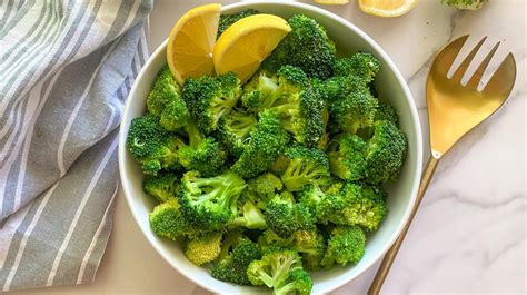 Why Choose Steamed Broccoli?