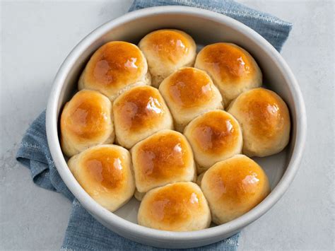 Why Dinner Rolls Are Bad? Nutrition Tips Inside